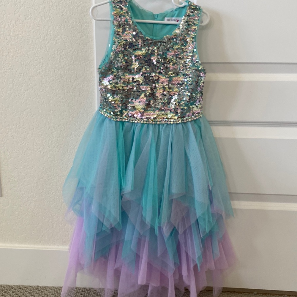 Girls size 6 dress